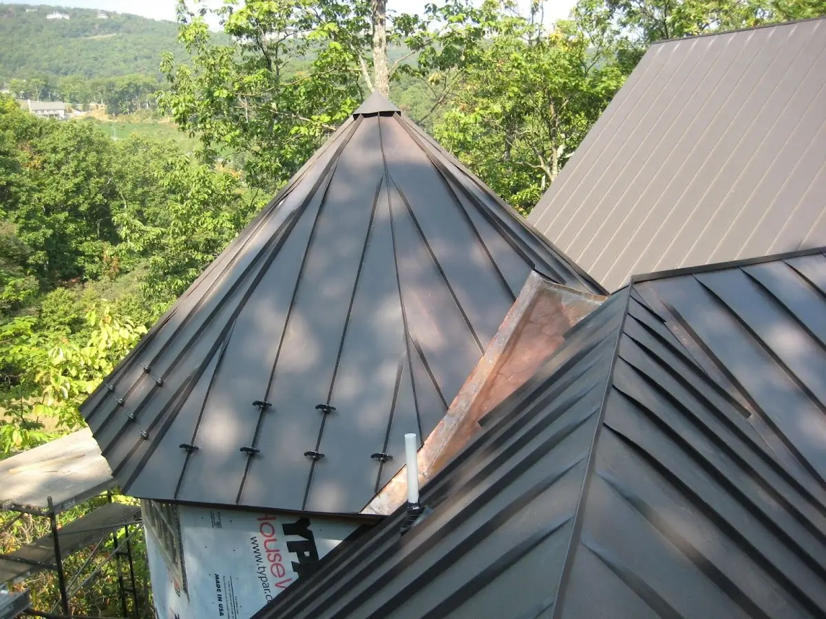 Professional Gutter Cleaning by Craftsman Roofing in Lake Mathews